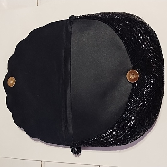 Black Beaded Clutch - Picture 5 of 9